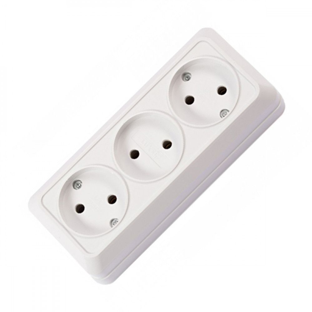 Розетка тройная без заземления накладная белая