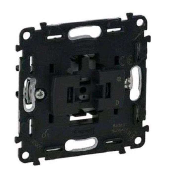 Valena IN'MATIC Вимикач 10АХ 250В, автоматичні клеми