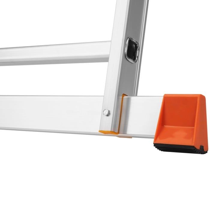 Драбина алюмінієва 3-х секційна BLUETOOLS (3х8 сходинок) (160-9005)