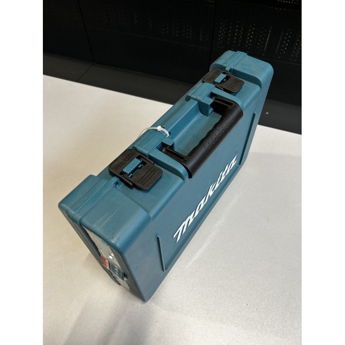 Перфоратор Makita HR2470 (780 Вт)