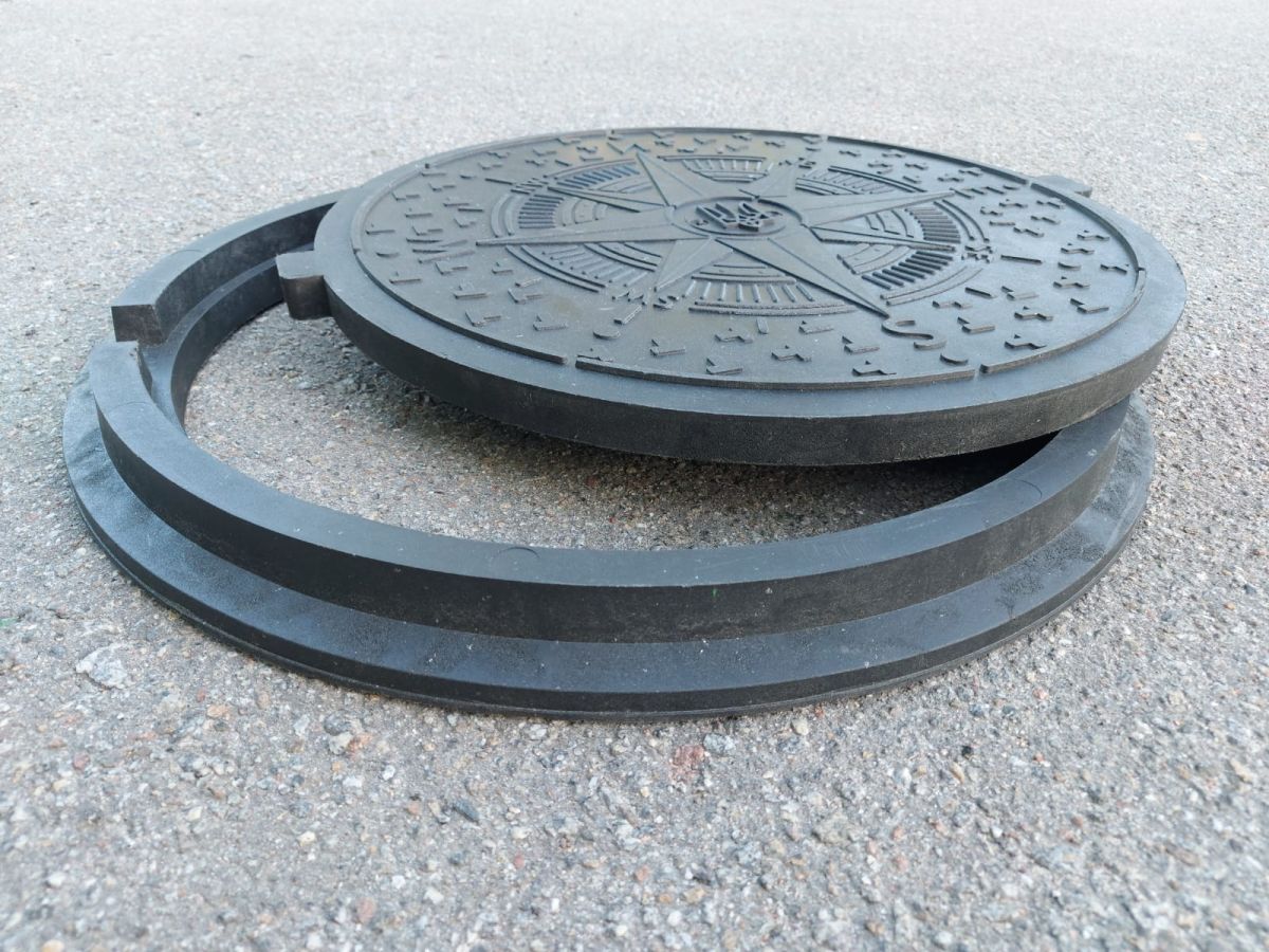 Люк садовий каналізаційний  полімерпіщаний "УКРАЇНА" чорний, 17 кг, d=735 мм (1,5т)