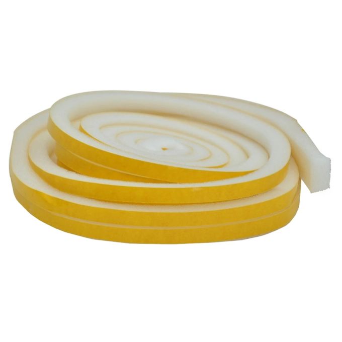 Ущільнювач поролоновий самоклеючий 8мм х 6м Україна