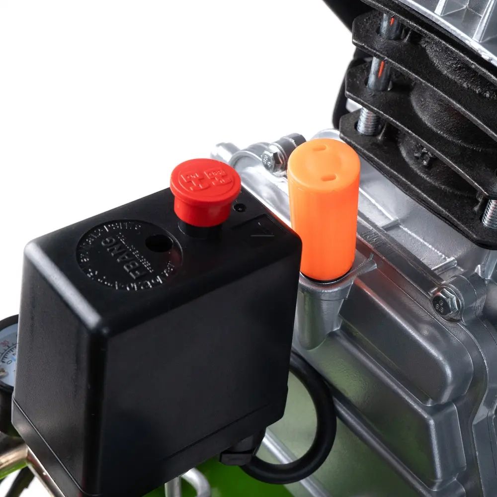 Набір Повітряний компресор Procraft AC24 Universal + Олива для компресора 1л