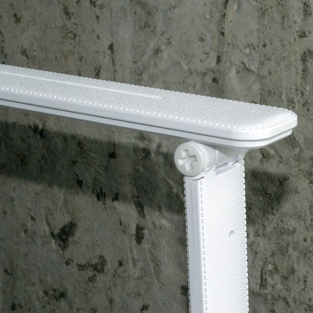 Настільна світлодіодна лампа Євросвітло Ridy-095 9,5Вт біла